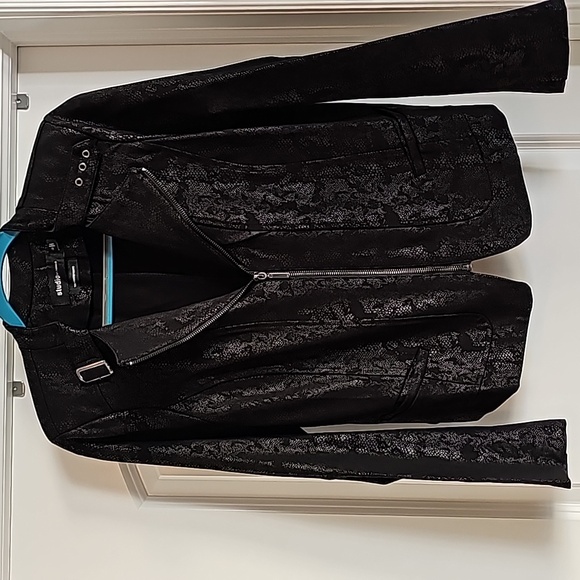 NWOT Torrid size 0 Studio Ponte Knit Snake Skin Moto Jacket - Picture 2 of 8